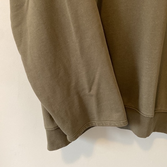 Good American Khaki Drop Shoulder Long Wide Sleeve Crewneck Sweatshirt - Picture 8 of 16